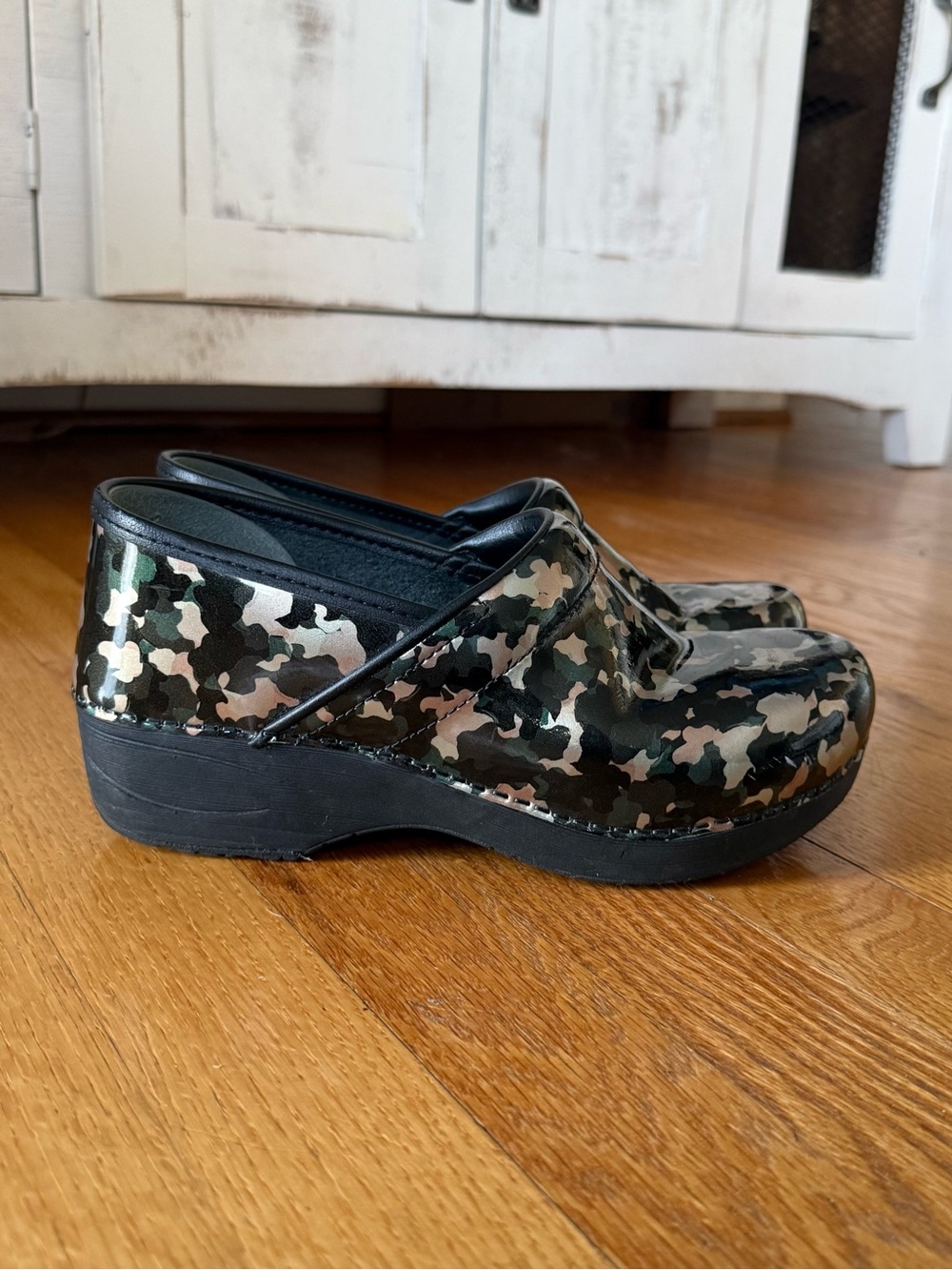 Dansko XP 2.0 patent camo clogs